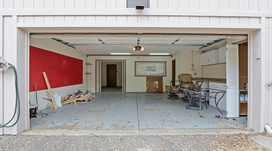 2 Car Garage