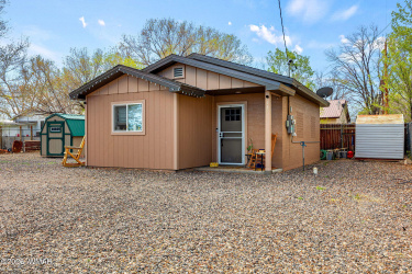 135 4th Avenue, Eagar, Arizona 85925, Bedrooms, ,Bathrooms,Residential,For Sale,4th,260637