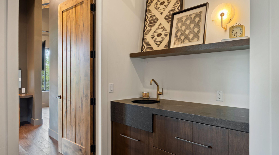 East Wing Wet Bar