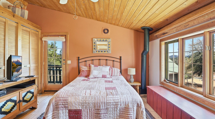 Guest Bedroom 1