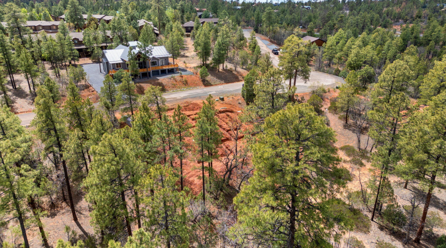 6994 Leo Ln