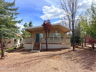 2221 Wrangler Way, Overgaard, Arizona 85933, Bedrooms, ,Bathrooms,Residential,For Sale,Wrangler,260658
