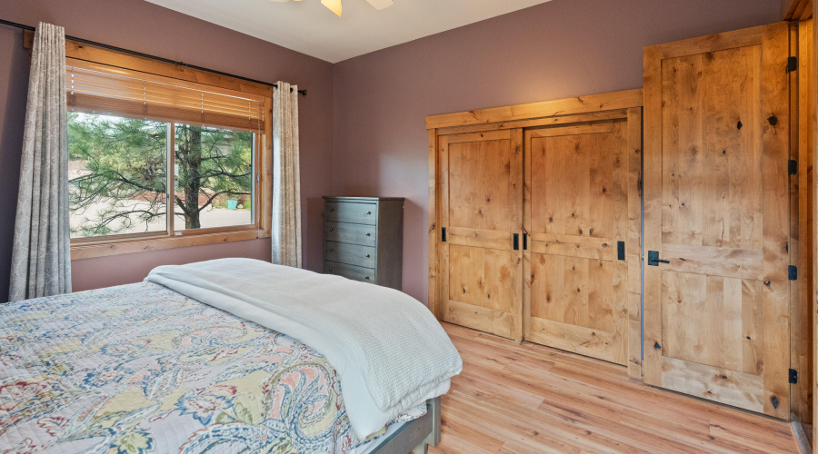 7 Bedroom 4 (2)