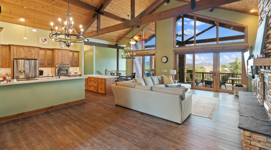 2 Open floor plan