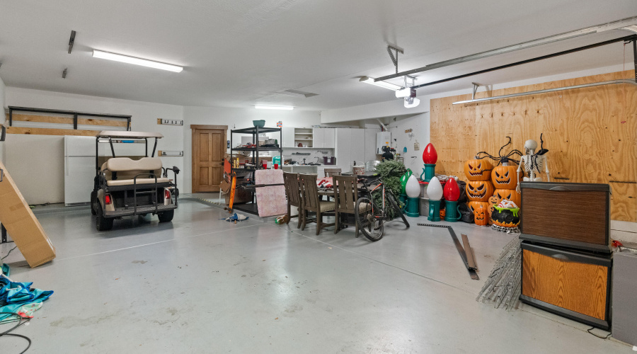 12 Garage