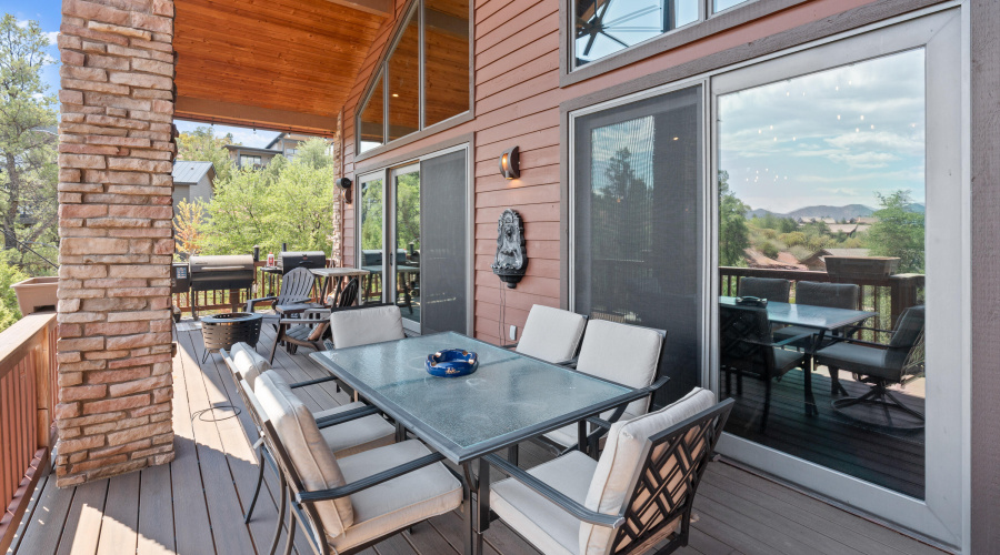 14 Patio seating 2