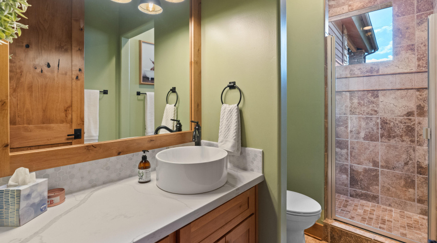7 Bathroom 3