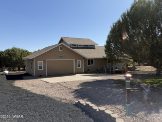 939 Mountain Trail, Show Low, Arizona 85901, Bedrooms, ,Bathrooms,Residential,For Sale,Mountain,260683