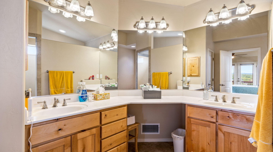 Primary bath