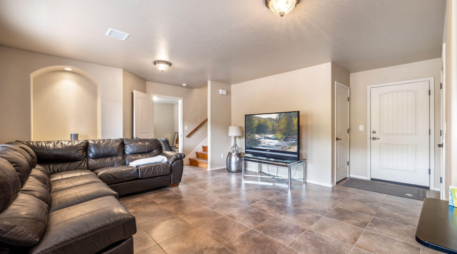 Large space on lower level