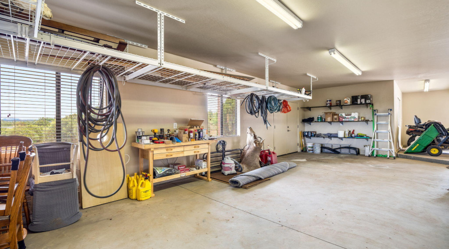EXTRA workshop/storage off of garage