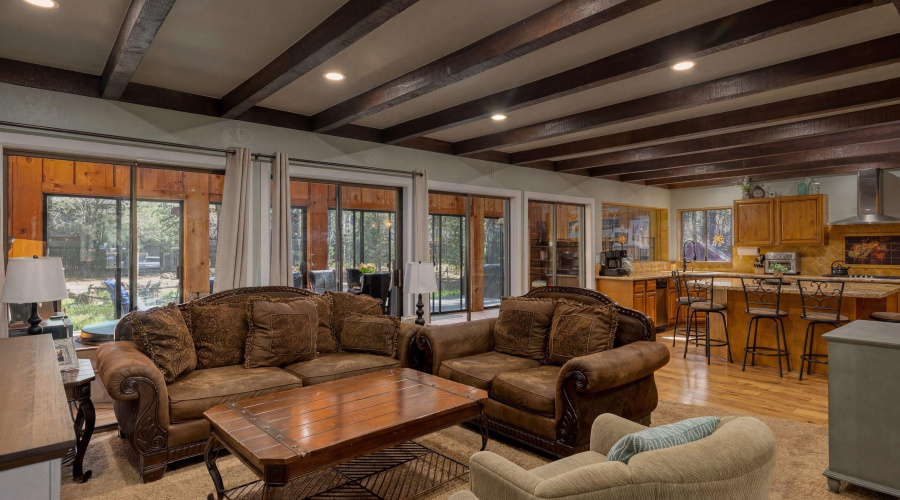 Living room 2