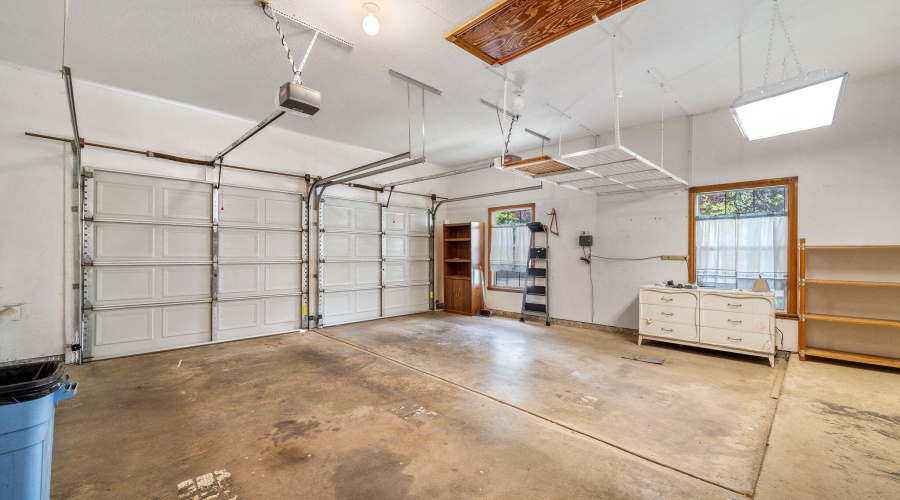 2 Car Garage