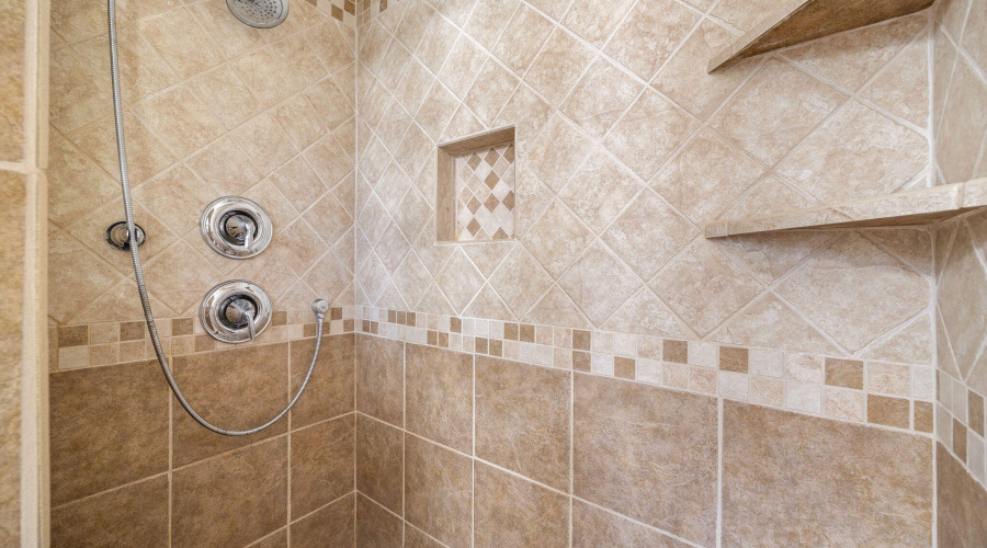 Primary En Suite Custom Tile Shower