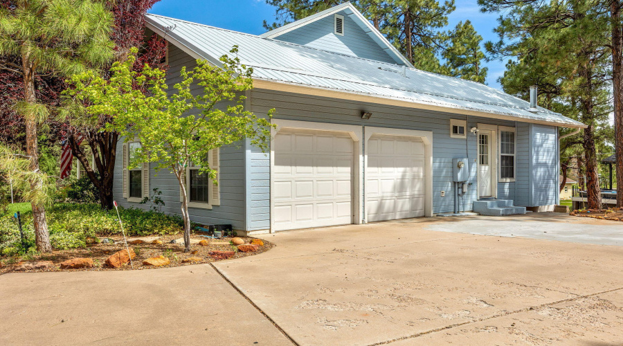 2 Car Garage
