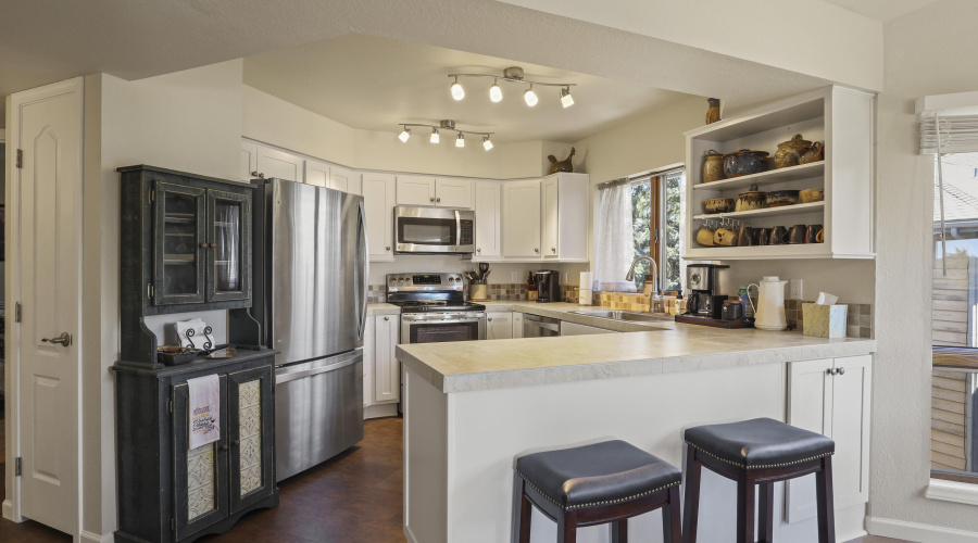 Kitchen (1)