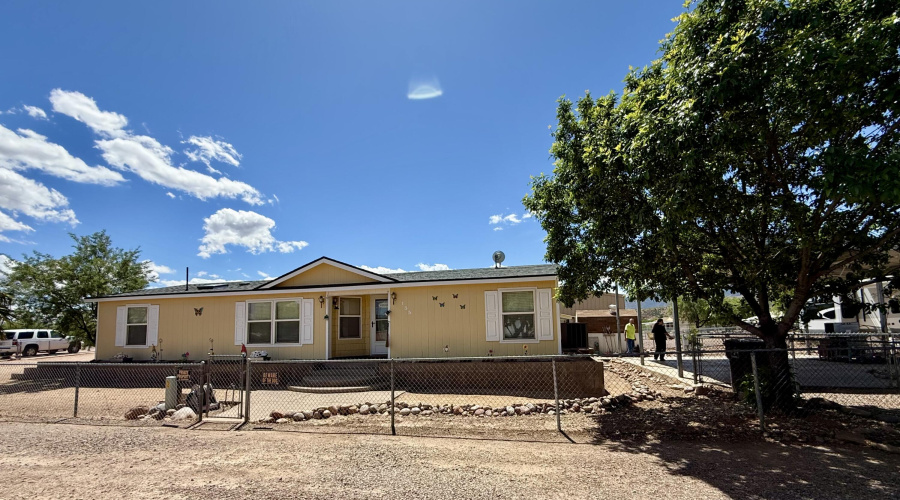 133 W Covey Lane