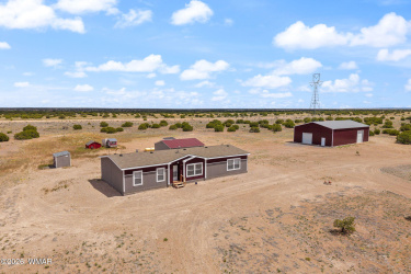 159 County Rd N6477, St. Johns, Arizona 85936, Bedrooms, ,Bathrooms,Residential,For Sale,County Rd N6477,260721