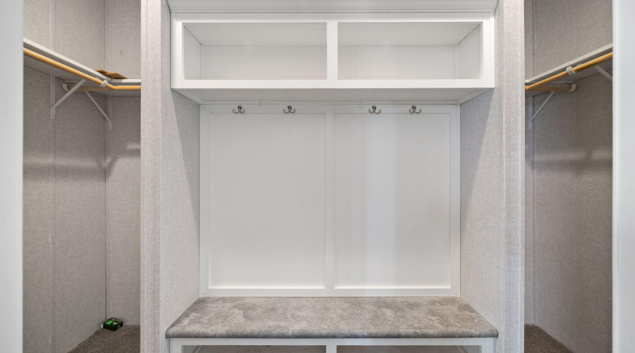 Closet in the actual bedroom