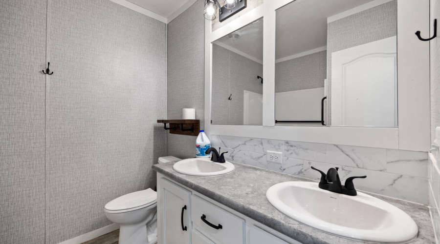 Guest Bathroom