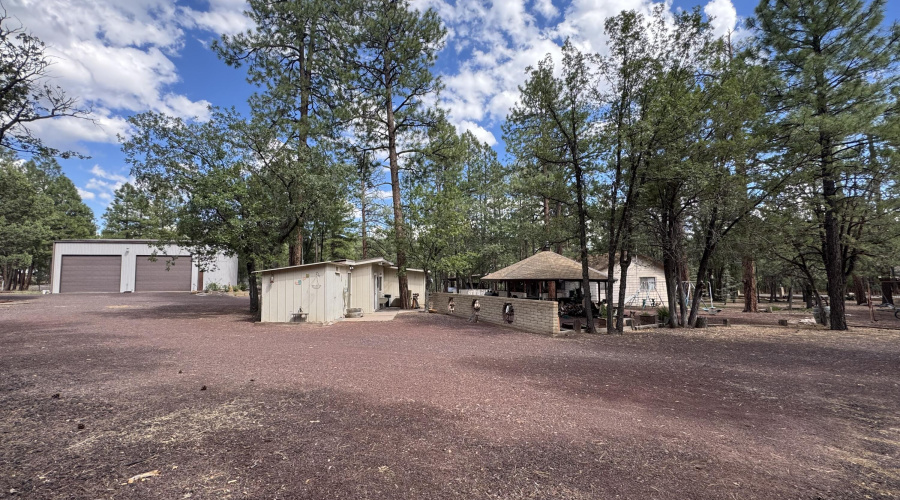 OUTDOOR/Land