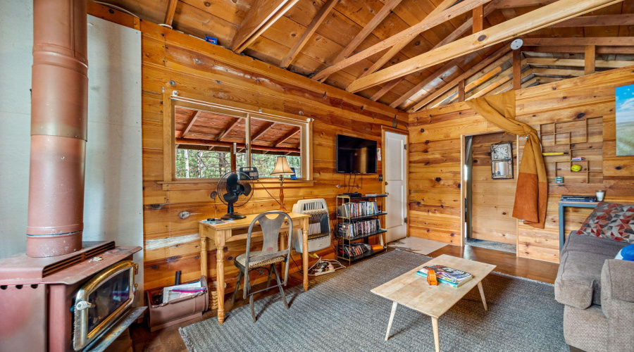 8CoRd1006-Greer-AZ-Ground-7