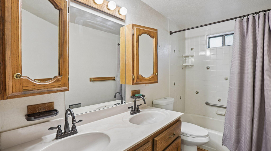 24-web-or-mls-Saddle Mountain Rd-S2204-0