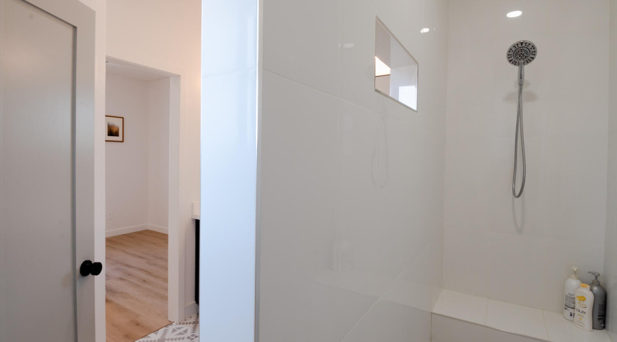 Walk in shower