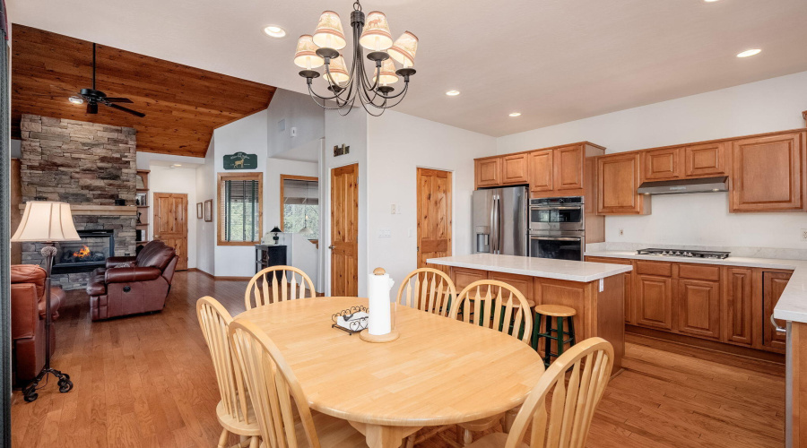 2404 E Scarlet Bugler Cir - 12