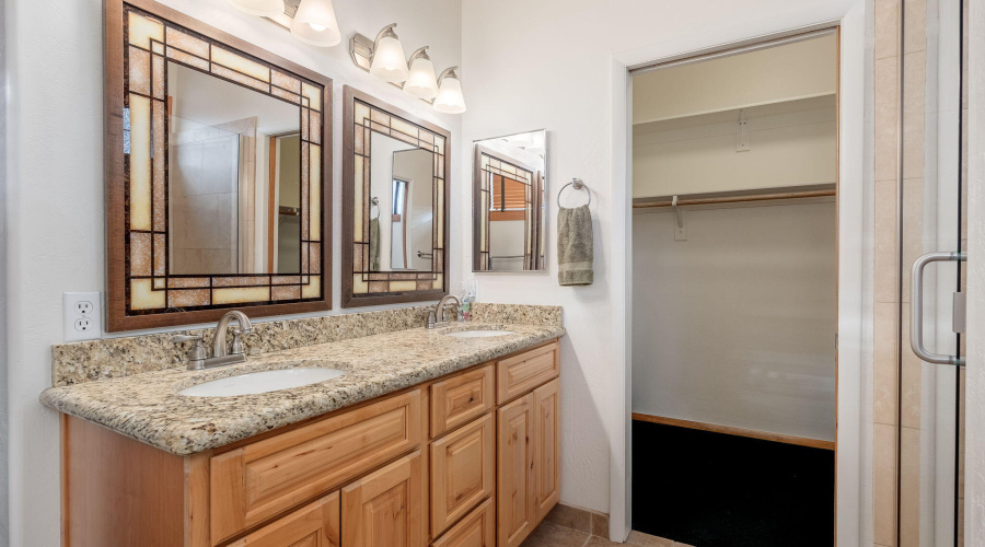 2404 E Scarlet Bugler Cir - 18