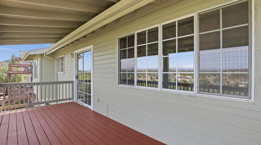 112_Ridge_Ln_023