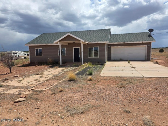 1150 30th Street, St. Johns, Arizona 85936, Bedrooms, ,Bathrooms,Residential,For Sale,30th,260765