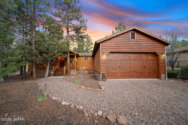 2041 Pine Grove Drive, Show Low, Arizona 85901, Bedrooms, ,Bathrooms,Residential,For Sale,Pine Grove,260756