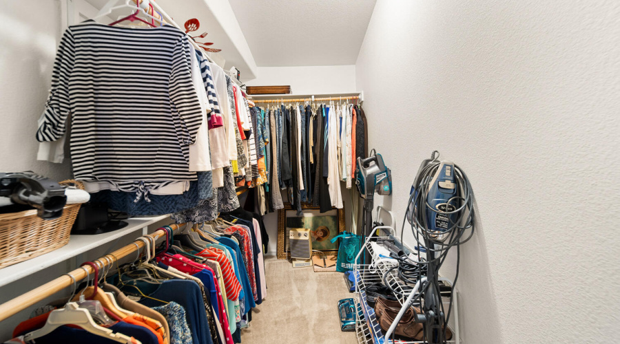 Walk In Closet