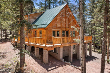 6 County Rd 2042, Alpine, Arizona 85920, Bedrooms, ,Bathrooms,Residential,For Sale,County Rd 2042,260718