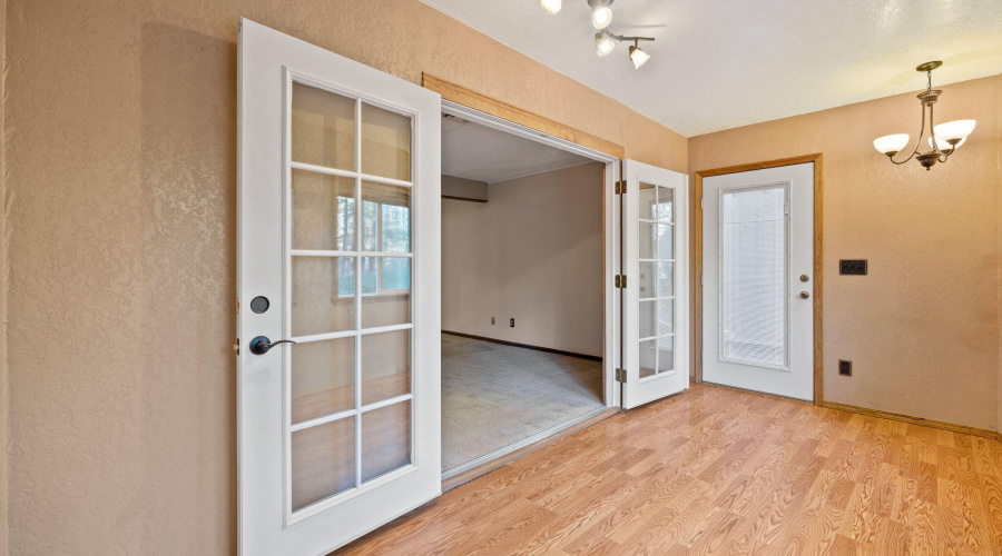 Bonus Room Off The Primary