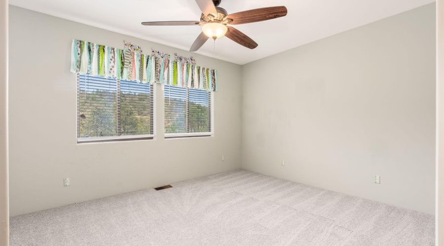 806 N Oak Point - 30