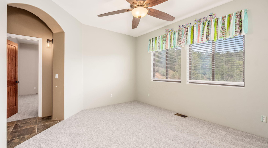 806 N Oak Point - 31