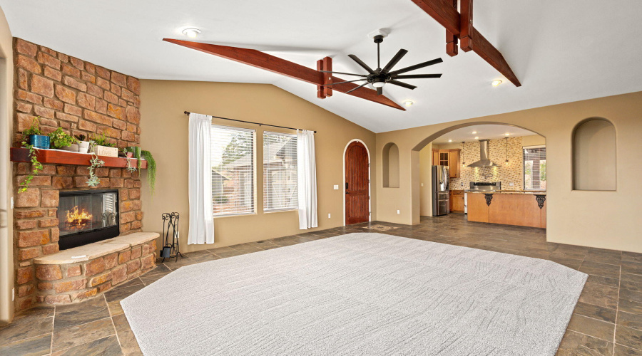 806 N Oak Point - 05