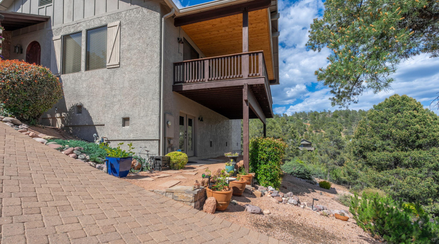 806 N Oak Point, 05-08 - 14