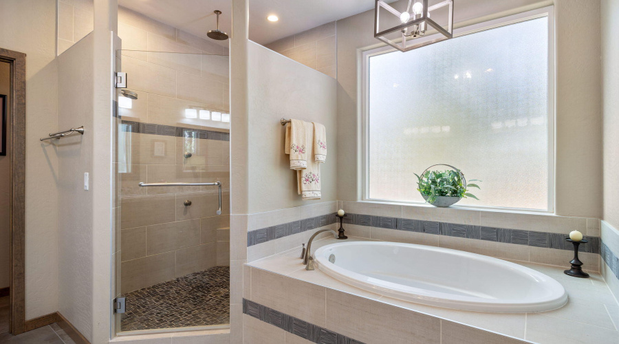 Primary Tub-Shower