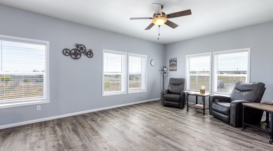 Bedroom/Bonus Room