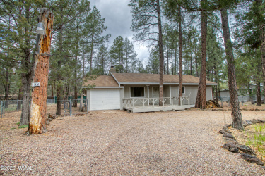 94 Southlake Road, Lakeside, Arizona 85929, Bedrooms, ,Bathrooms,Residential,For Sale,Southlake,260852