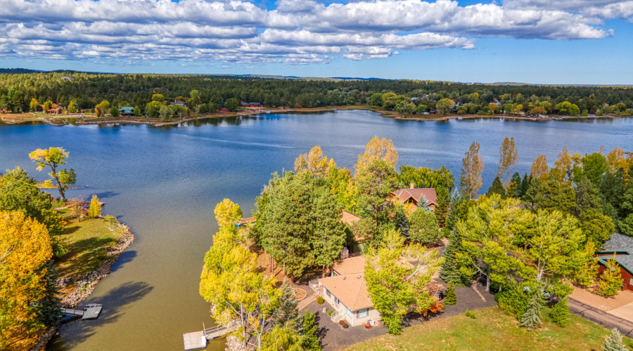 Lakefront Getaway