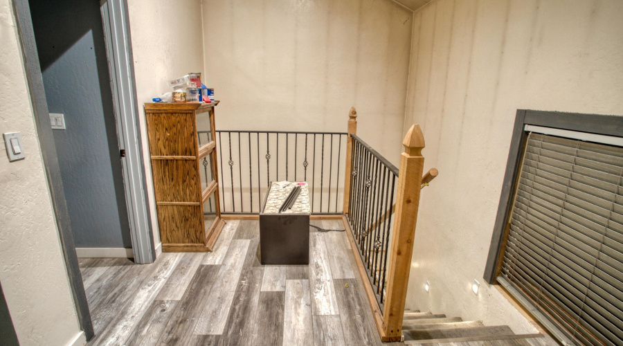 016_Upstairs