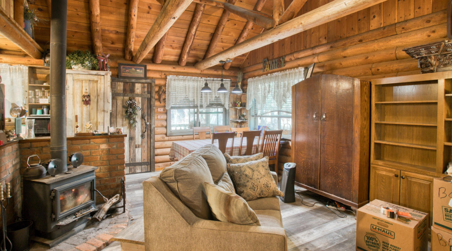 003_Living Room