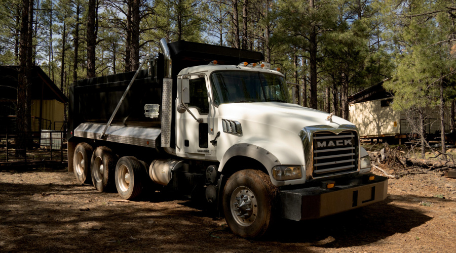 Dump truck