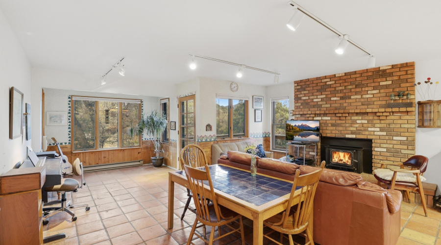 Living Room (1)