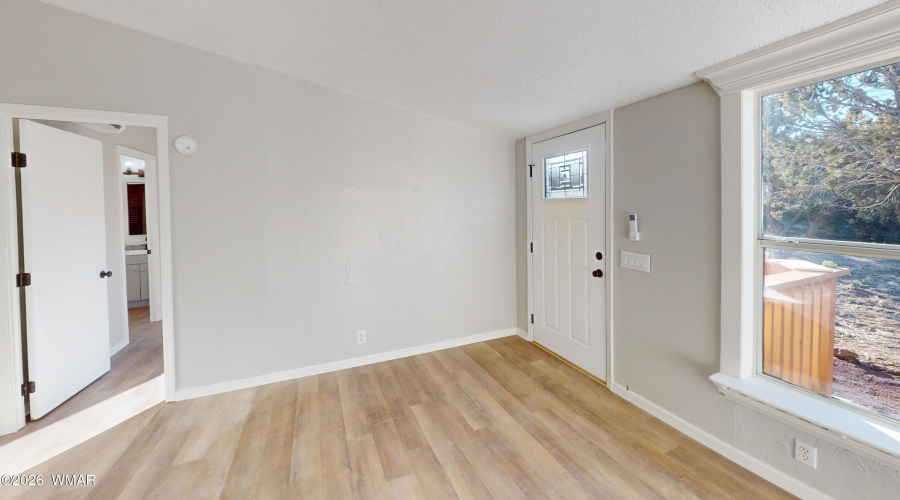 1-County-Road-N3091-Living-Room(1)
