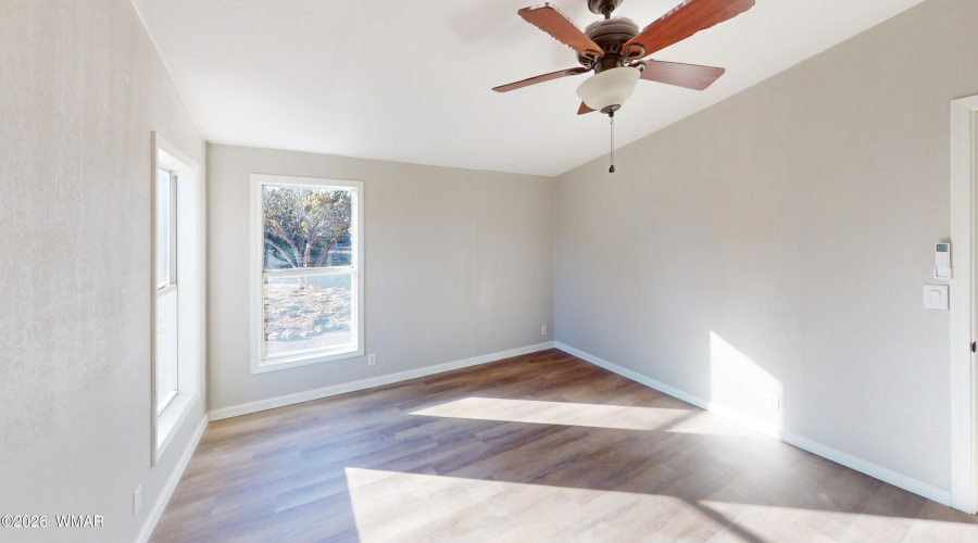 1-County-Road-N3091-Bedroom(1)